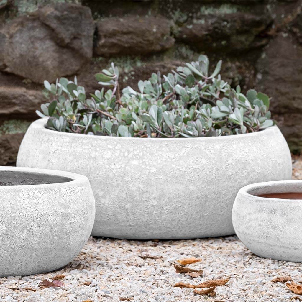 Campania International Zaha Planter in White Coral set of 3 | The