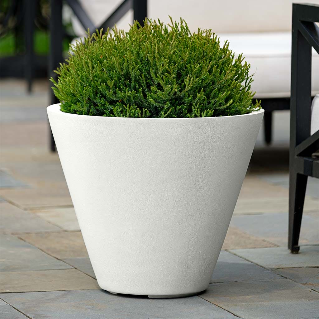 Campania International Laghetto Tall Cone Extra Large Planter in Chalk Lite 
