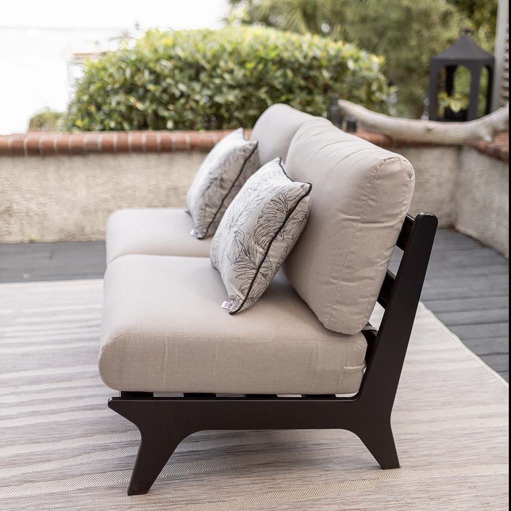 Berlin Gardens Hartley Love Seat - Thumbnail 4