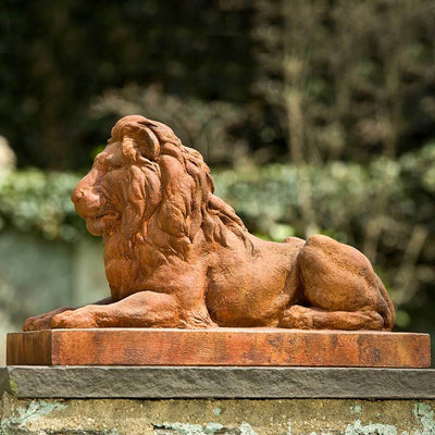 Campania International Classic Lion Statue