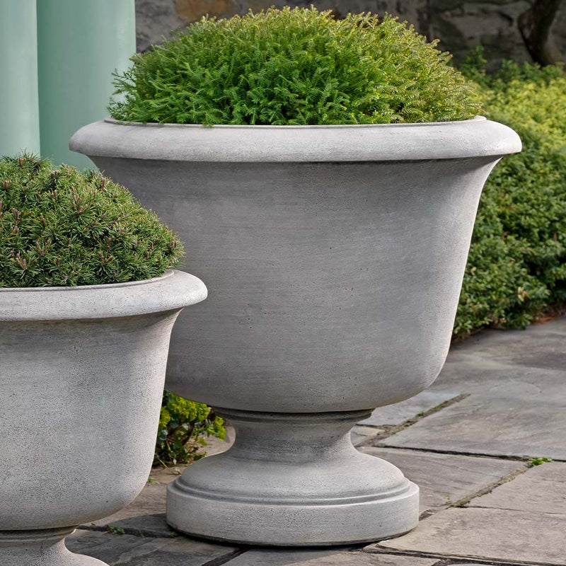 Campania International Sag Harbor Large Urn, displayed in the best-selling hand-applied color.