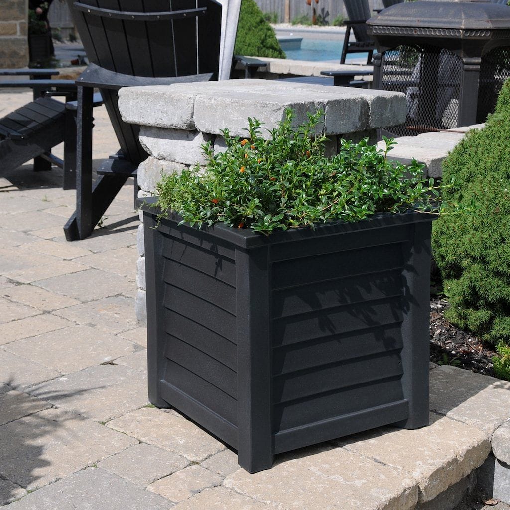 20x20 planter pot Mayne Lakeland 20" x 20" x 20" White Planter