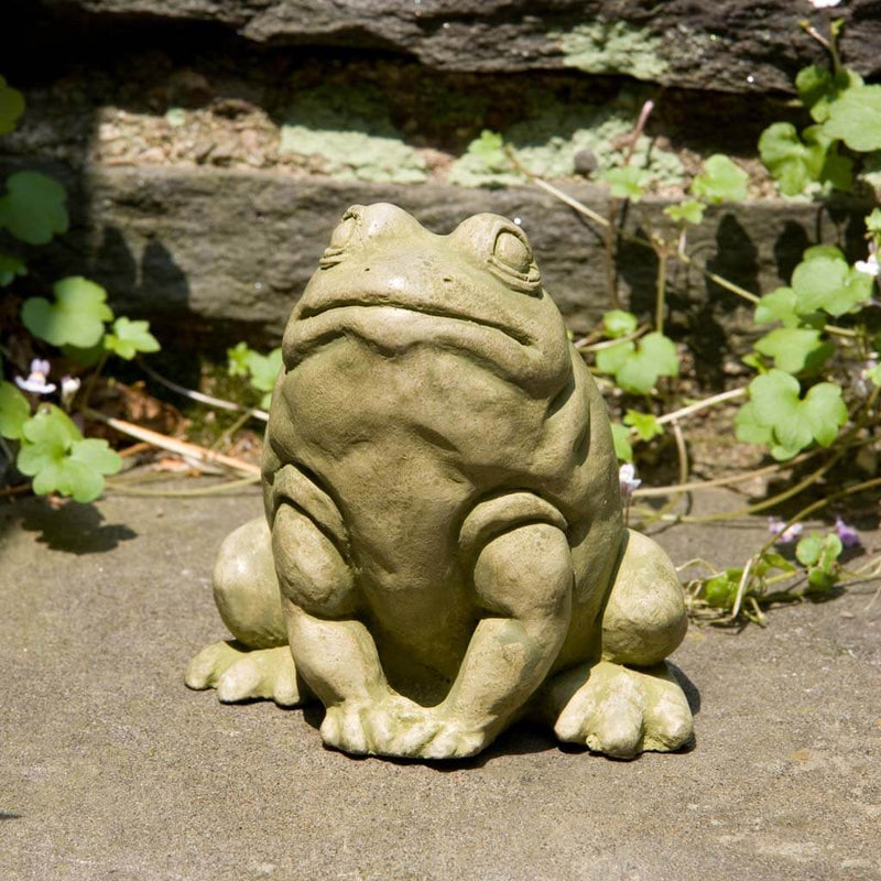 Campania International Jumper Frog Statue stained in the English Moss patina, the ideal color for this garden statue.