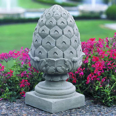 Campania International Longwood Pineapple Finial Statue stained in the Verde patina, the ideal color for this garden statue.